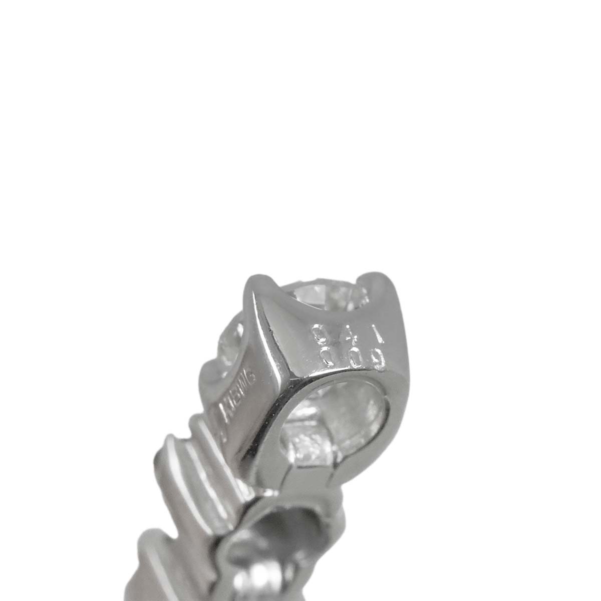 Flower Motif Diamond 0.41ct/0.09ct Necklace 18K WG 750