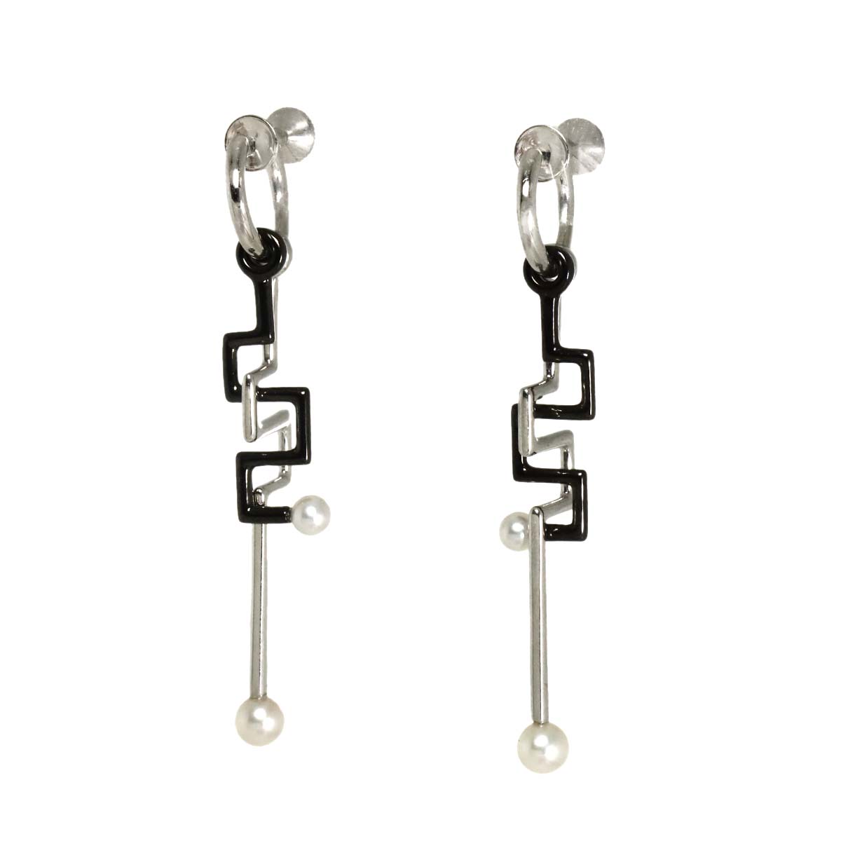 Baby Pearl 4.6-3.5mm Earrings 18K WG 750