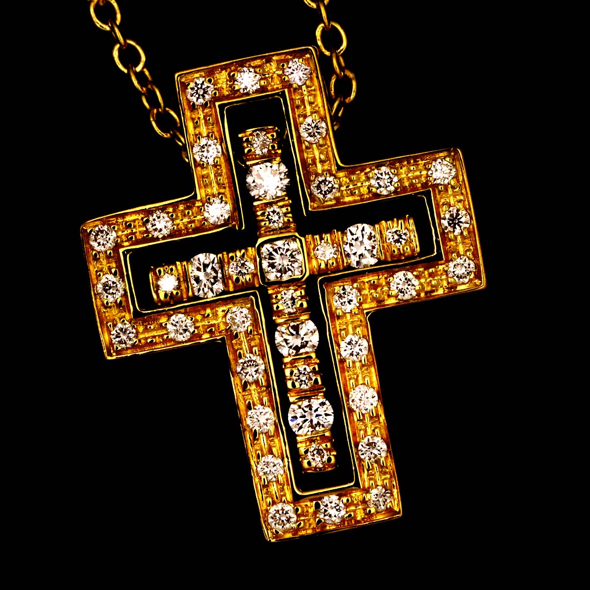 Belle Epoque XXS Diamond Cross Necklace 18K YG 750