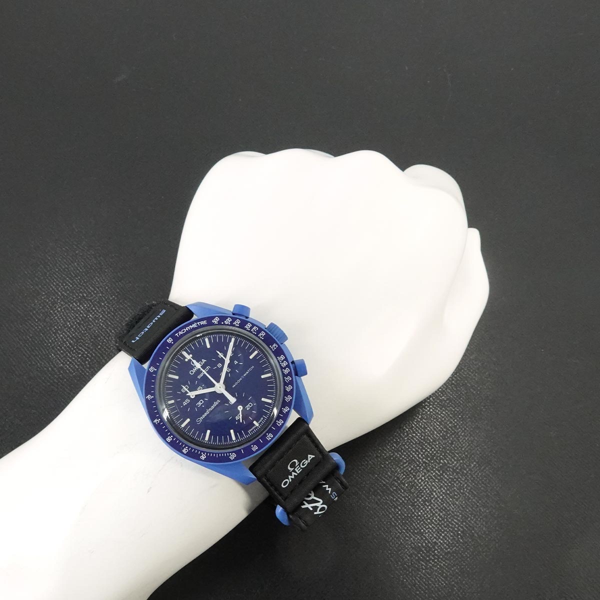 BIOCERAMIC MOONSWATCH MISSION TO NEPTUNE SO33N100 Quartz