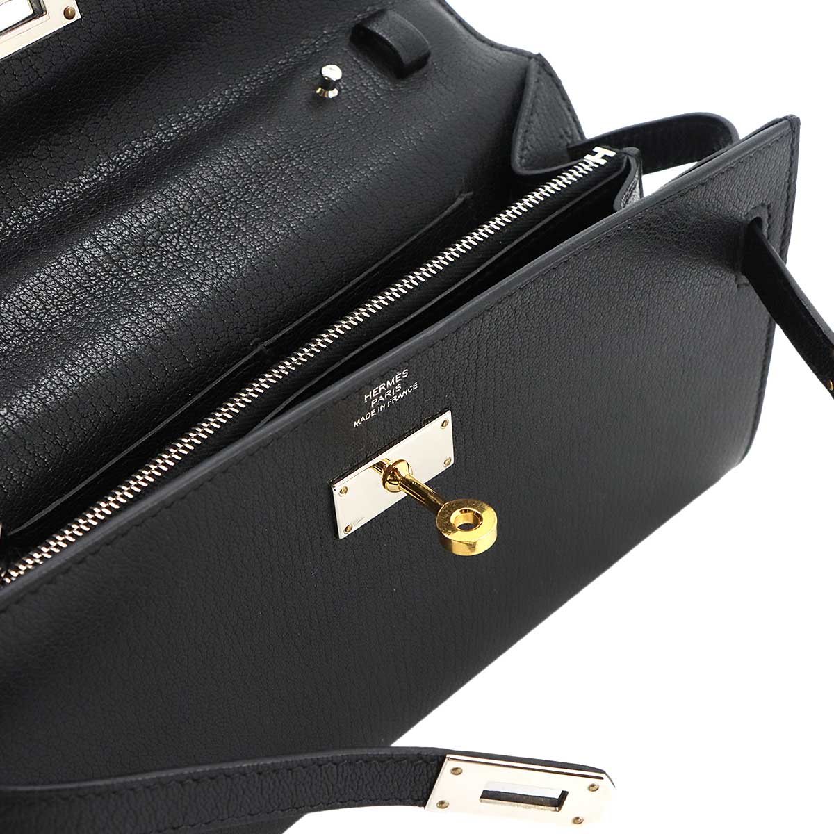 Kelly To Go Shoulder Wallet Chevre Chamkila Black Purse