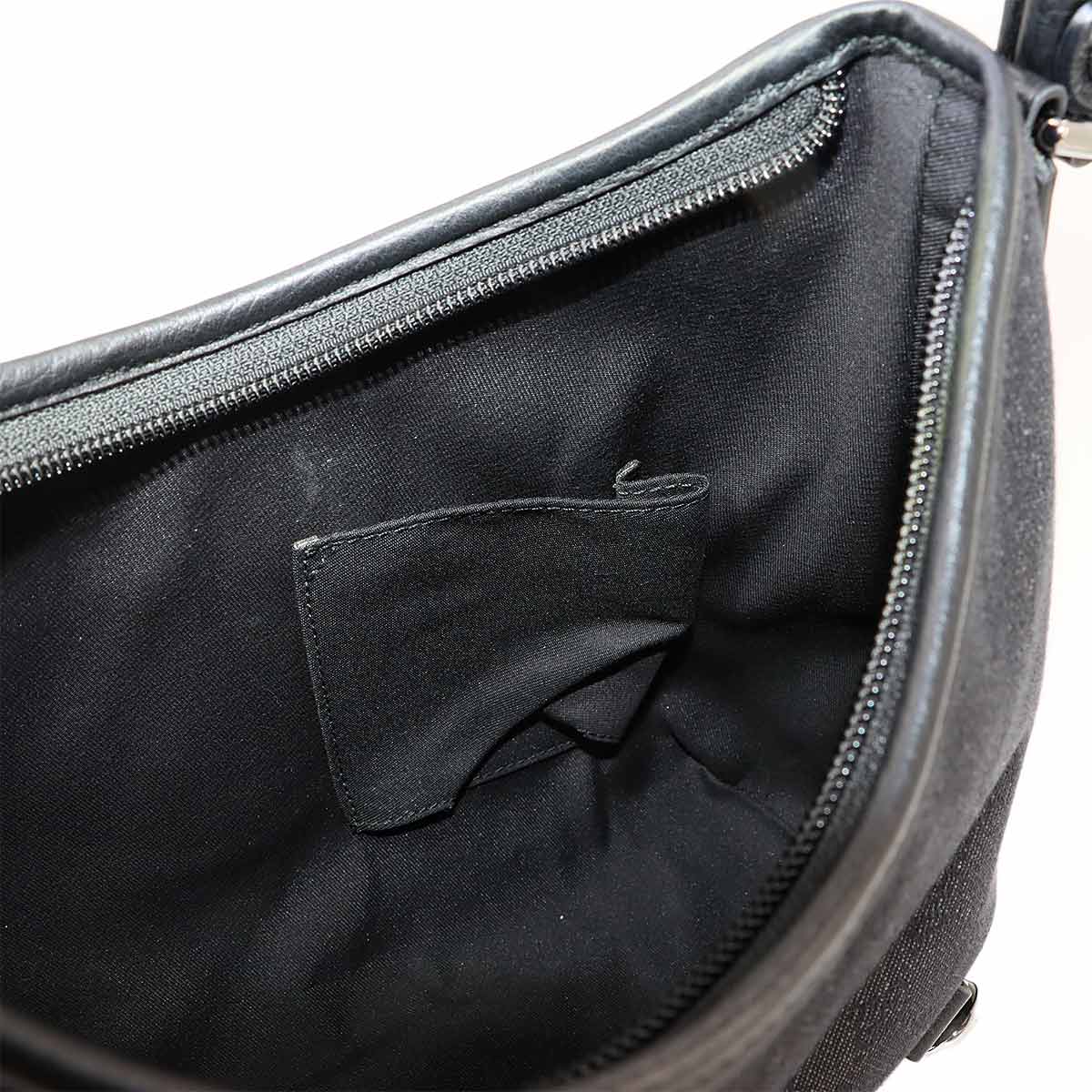 Abbey One Shoulder Bag GG Canvas Leather Black 268637