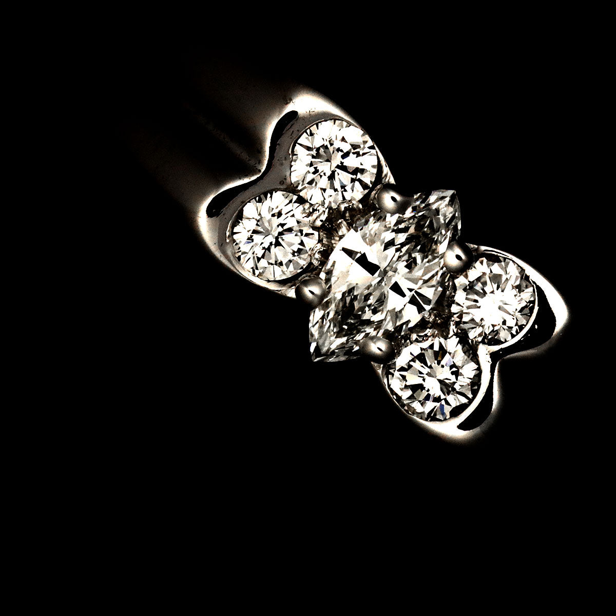 Diamond Ring 18K WG 750 size3.75(US)