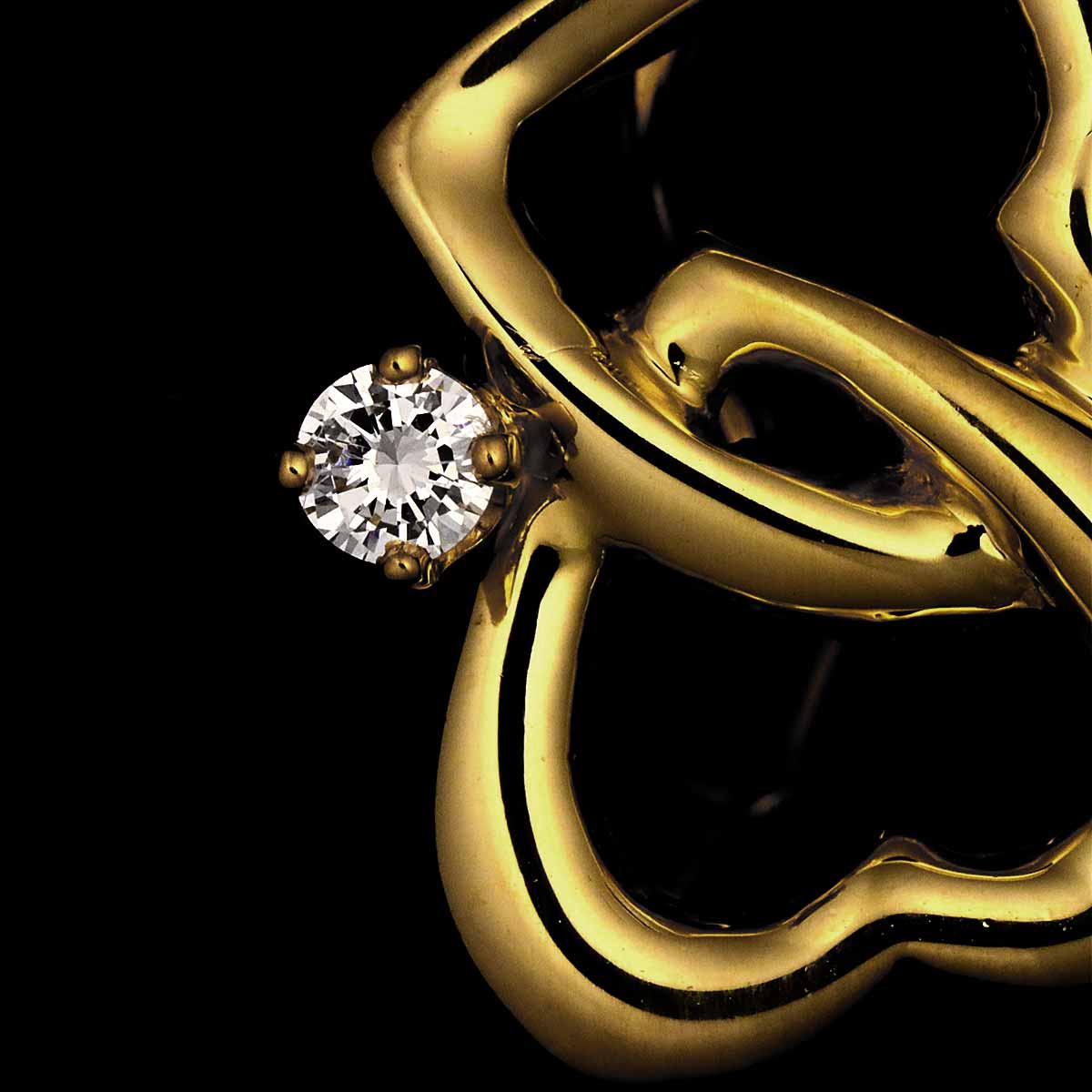 Heart Diamond Earrings Clip on 18K Yellow Gold 750