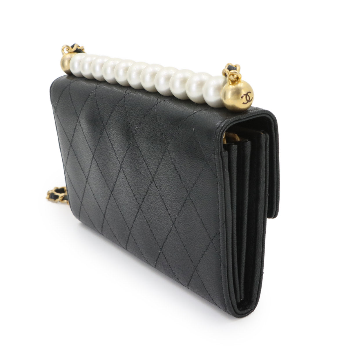 Matelasse Chain Wallet Pearl motif Leather Black AP1001 Purse