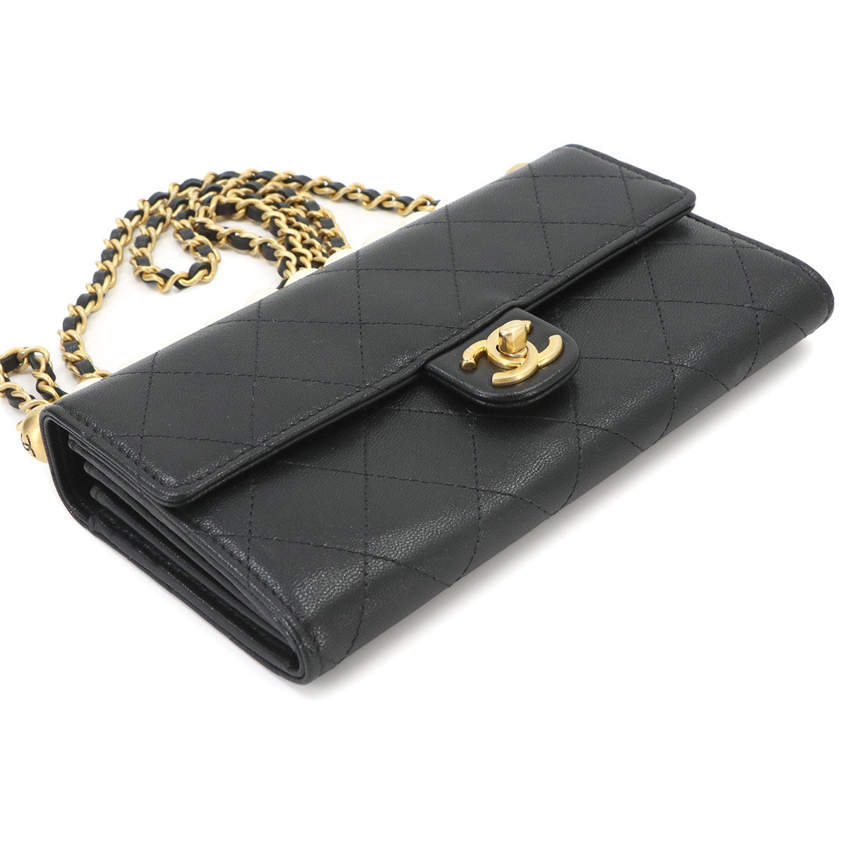 Matelasse Chain Wallet Pearl motif Leather Black AP1001 Purse