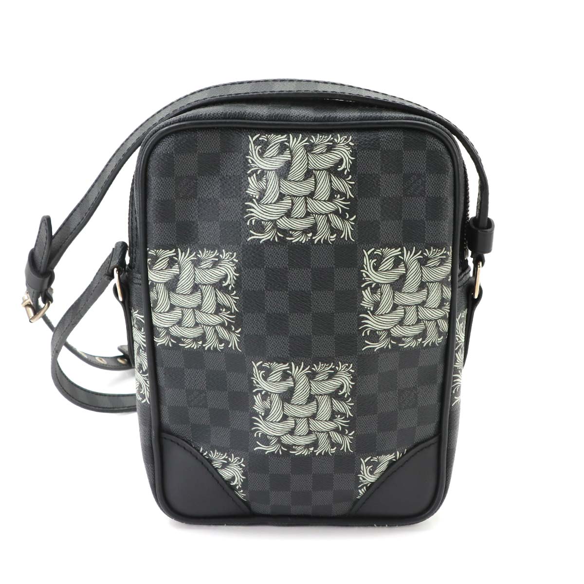 Damier Graphite Christopher Nemeth Amazon Shoulder Bag