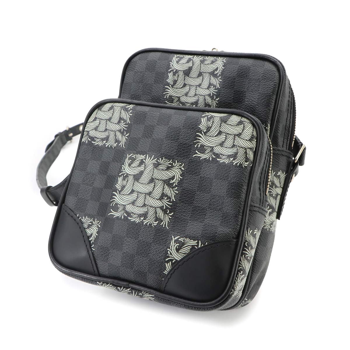 Damier Graphite Christopher Nemeth Amazon Shoulder Bag