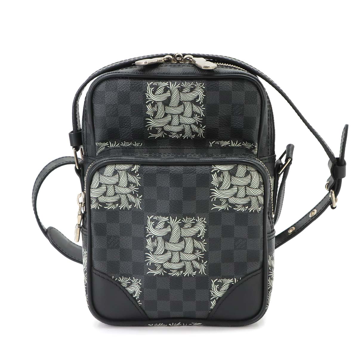 Damier Graphite Christopher Nemeth Amazon Shoulder Bag