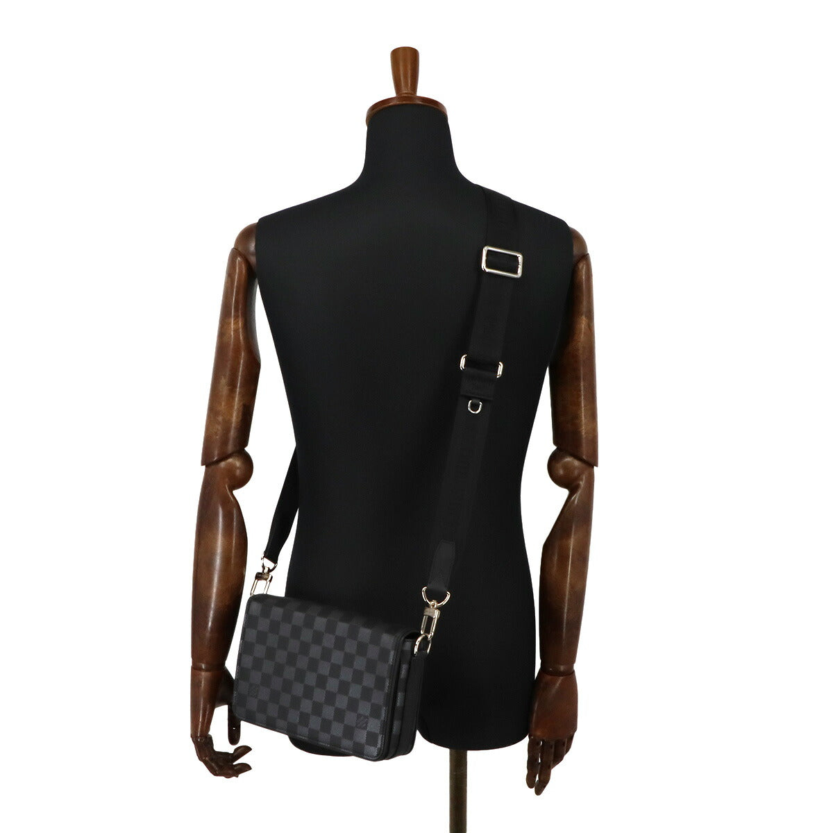 Damier Infini Studio Messenger Leather Bag N50007