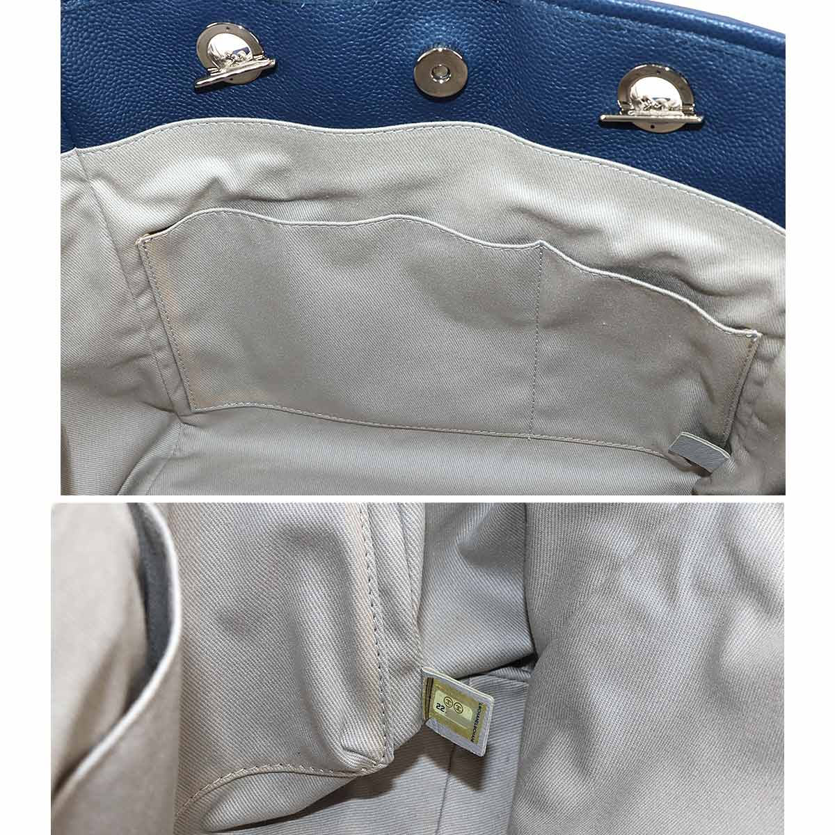 Deauville Chain Tote Bag Leather Navy A93257 Purse