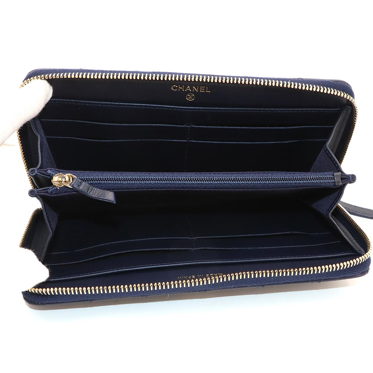 Matelasse Classic Long Zipped Wallet Leather Navy Purse