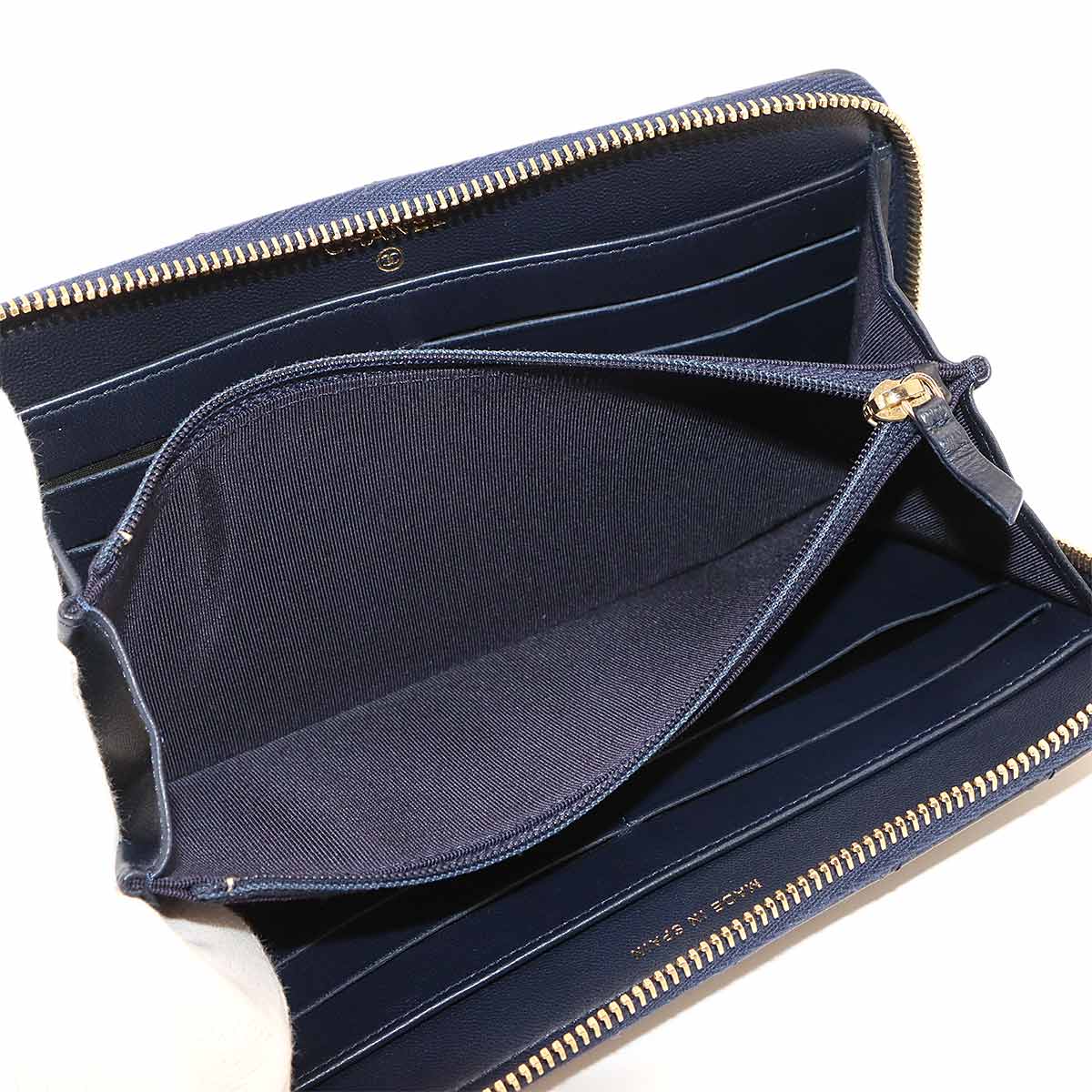 Matelasse Classic Long Zipped Wallet Leather Navy Purse