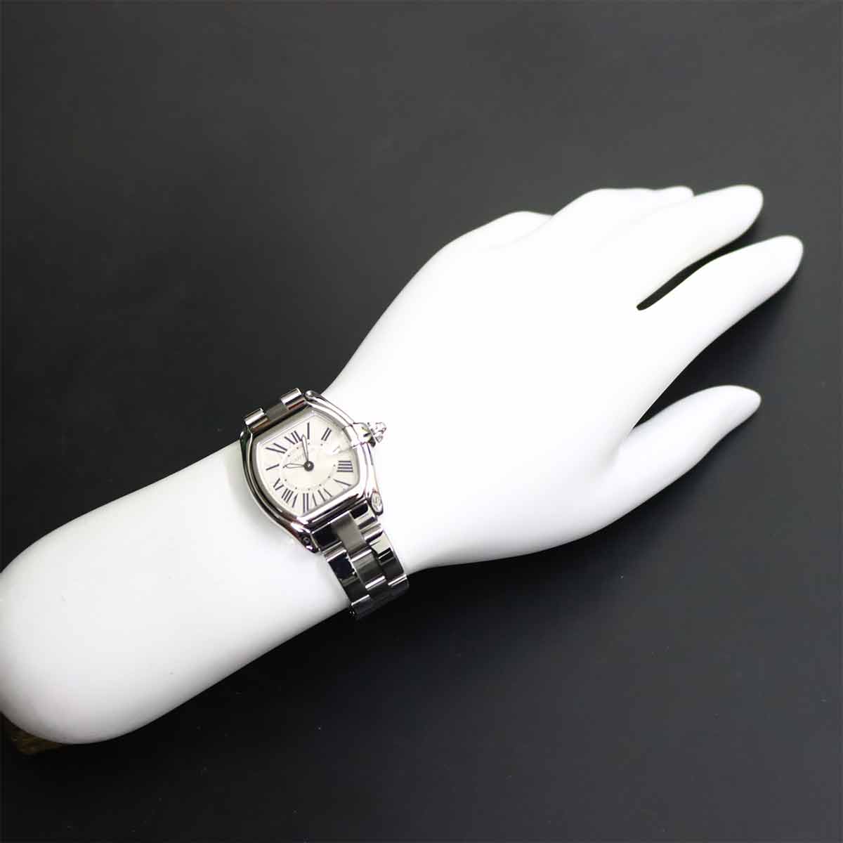 Roadster SM W62016V3 Date Quartz Silver Dial Ladies Watch