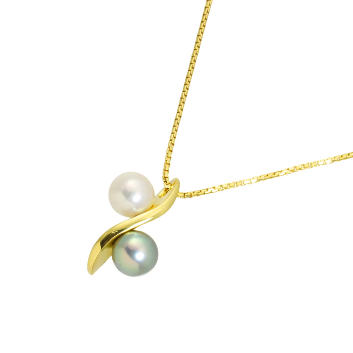 Akoya Pearl 6.7-6.6mm Necklace 18K YG 750