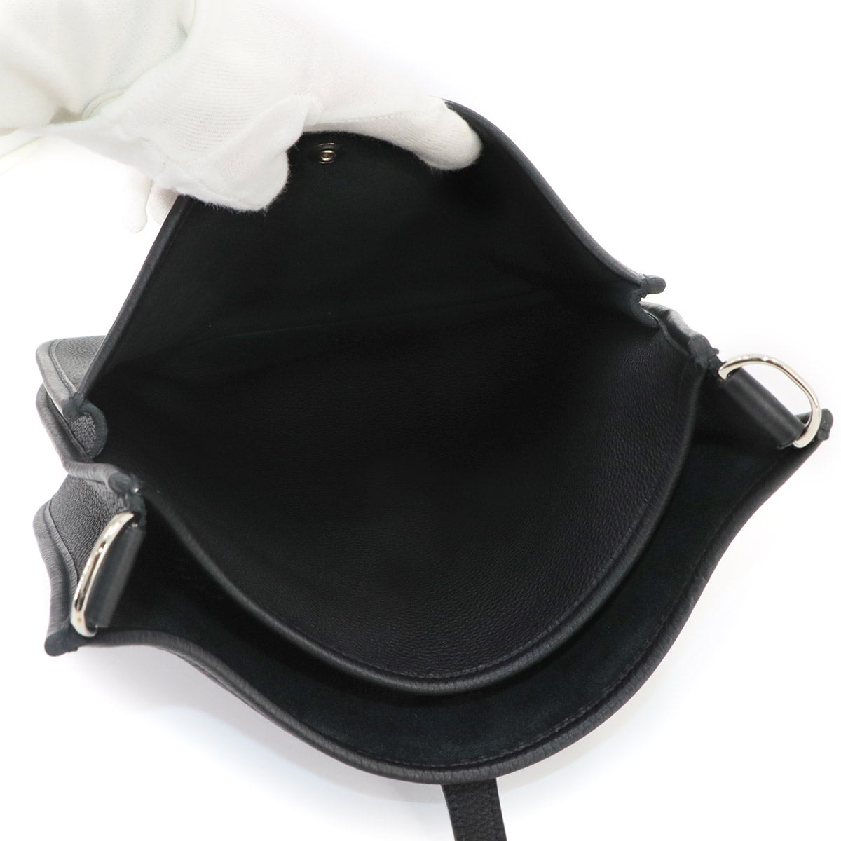 Evelyne2 PM Shoulder Bag Taurillon Clemence Black