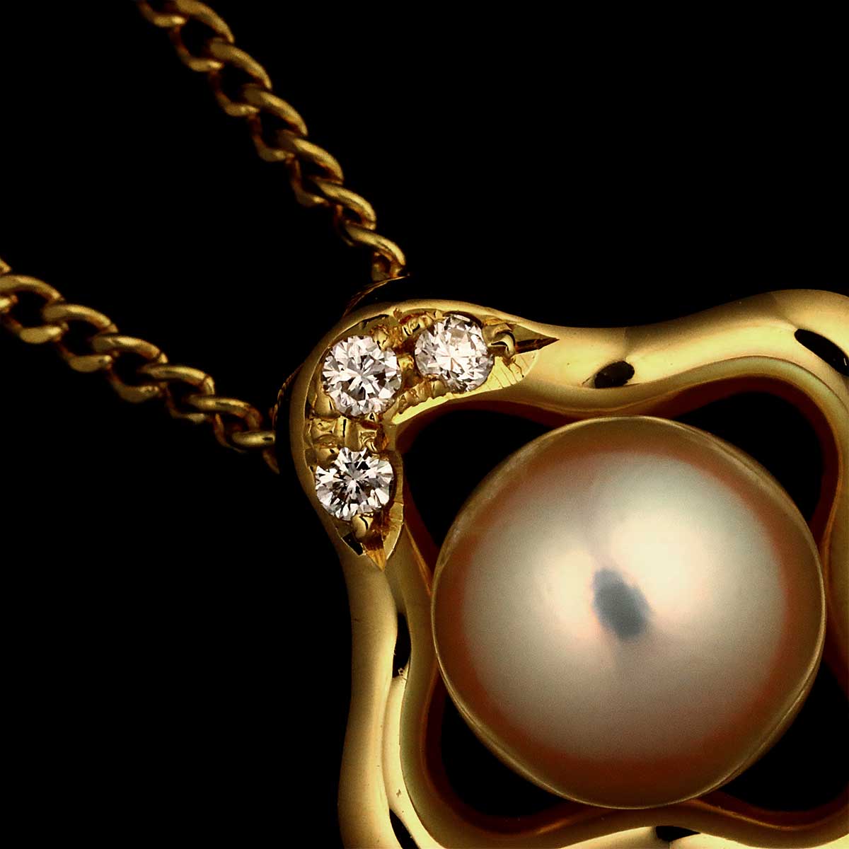 Akoya Pearl 6.7mm Diamond 0.03ct Necklace 18K YG 750