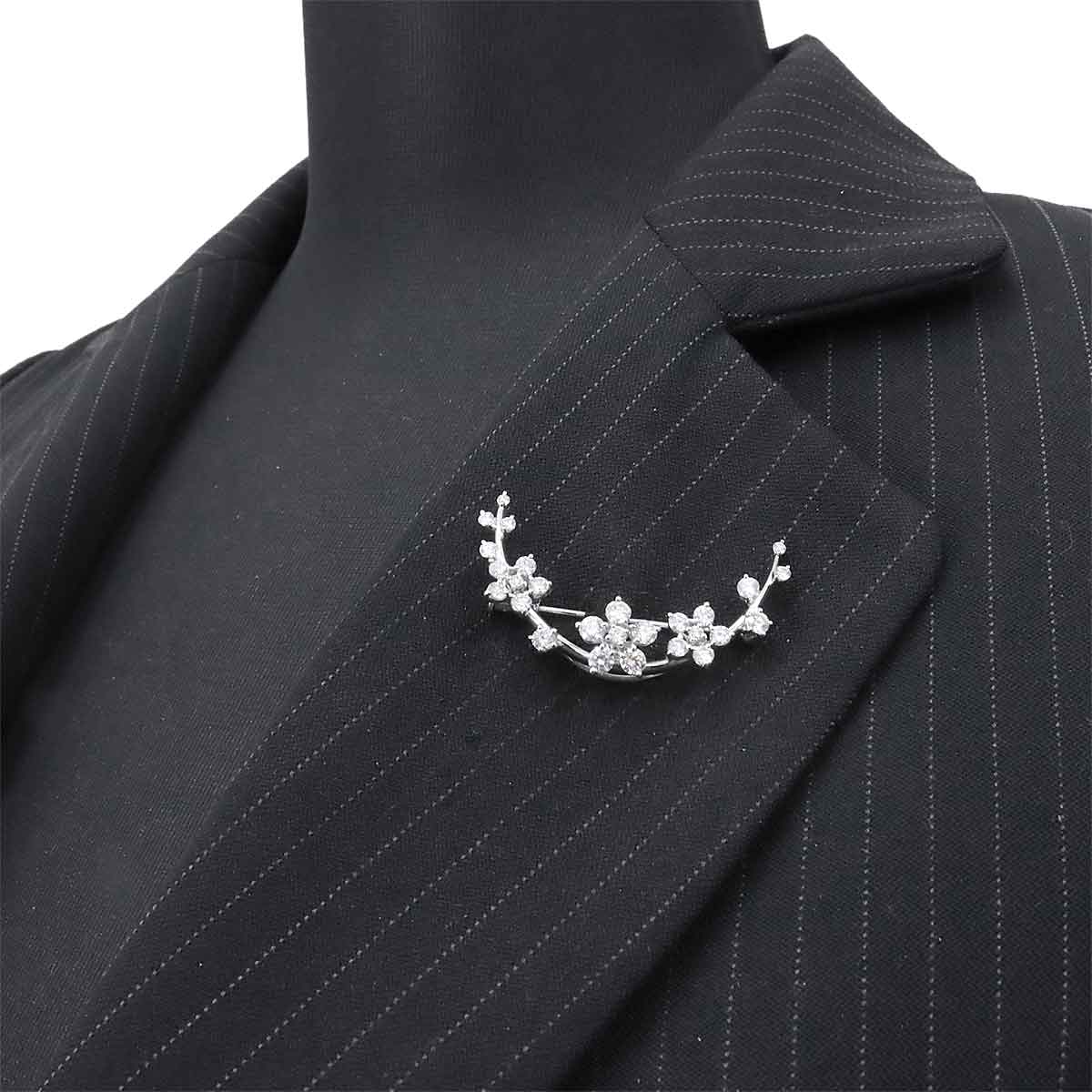 Diamond 1.53ct Brooch 18K White Gold 750