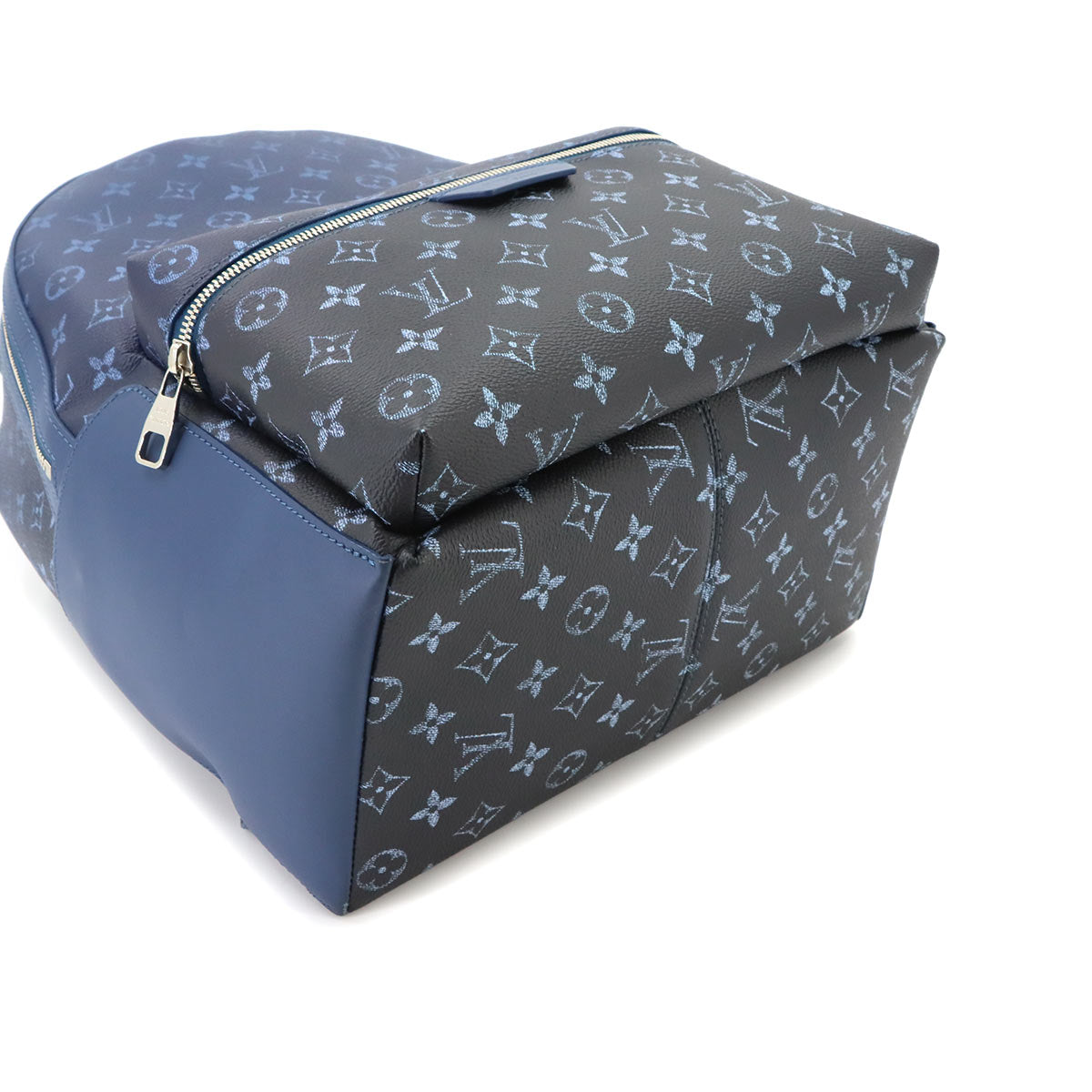 Monogram Gradient Discovery Backpack PM Blue M11590