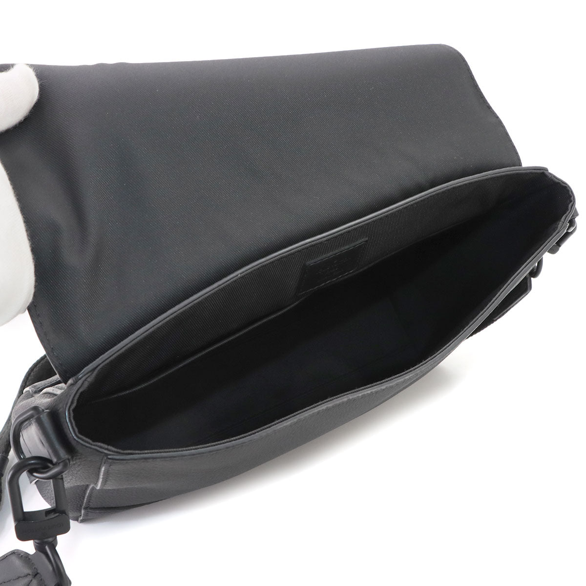 Aerogram Takeoff Messenger Shoulder Bag Leather M57080