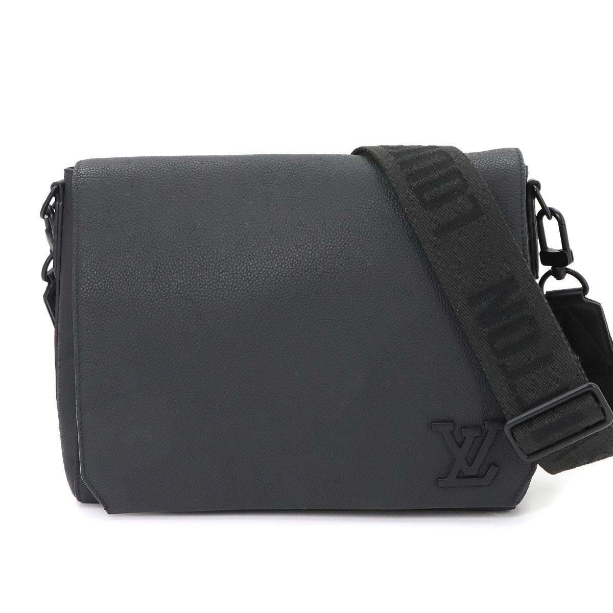 Aerogram Takeoff Messenger Shoulder Bag Leather M57080