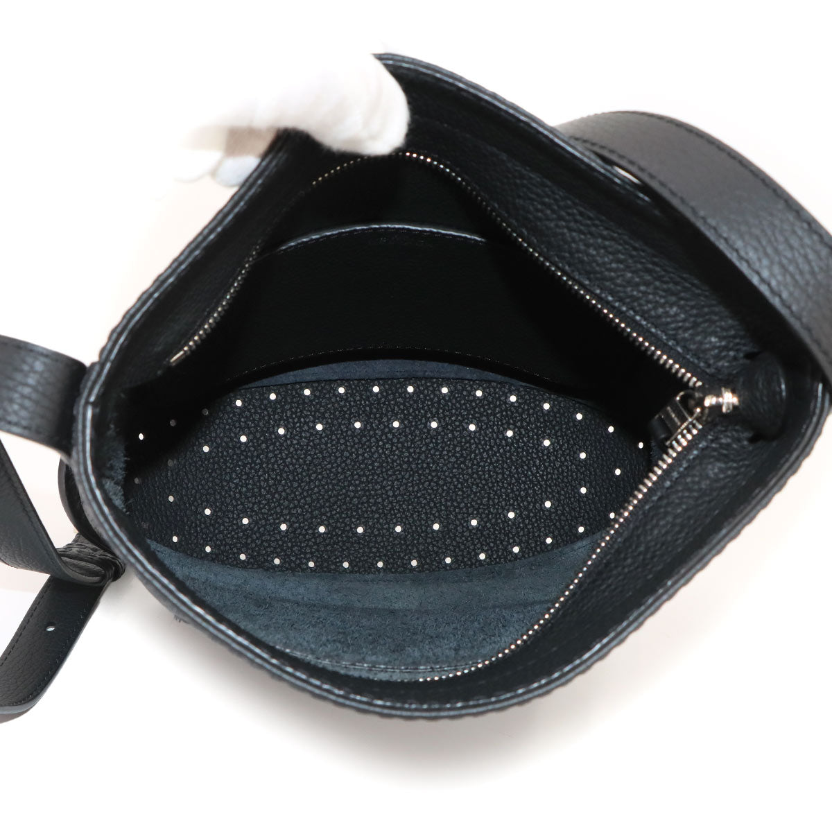 Pin Daily Surpique MM Shoulder Bag Leather Black Purse