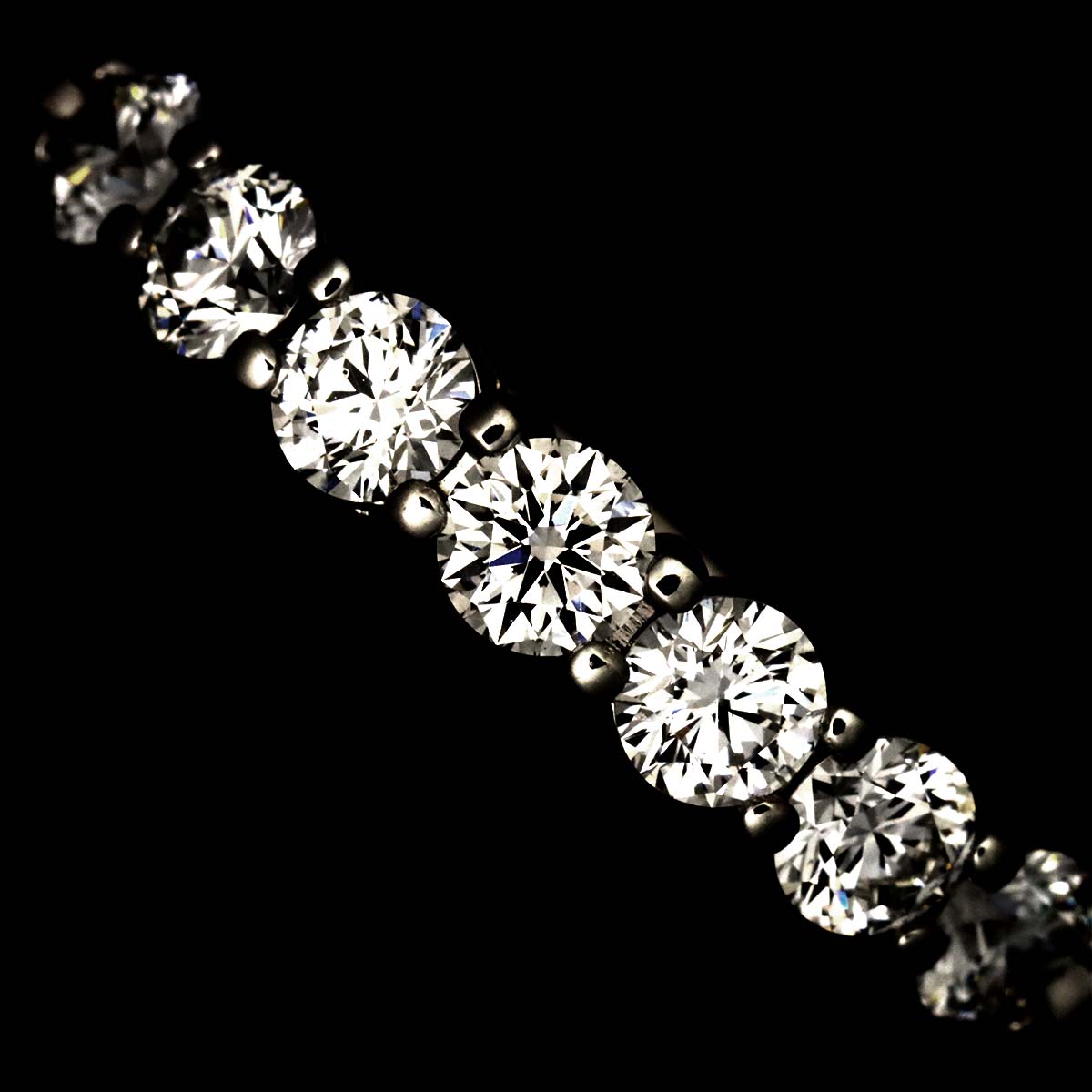 Half Diamond Ring Platinum size4.75-5(US)