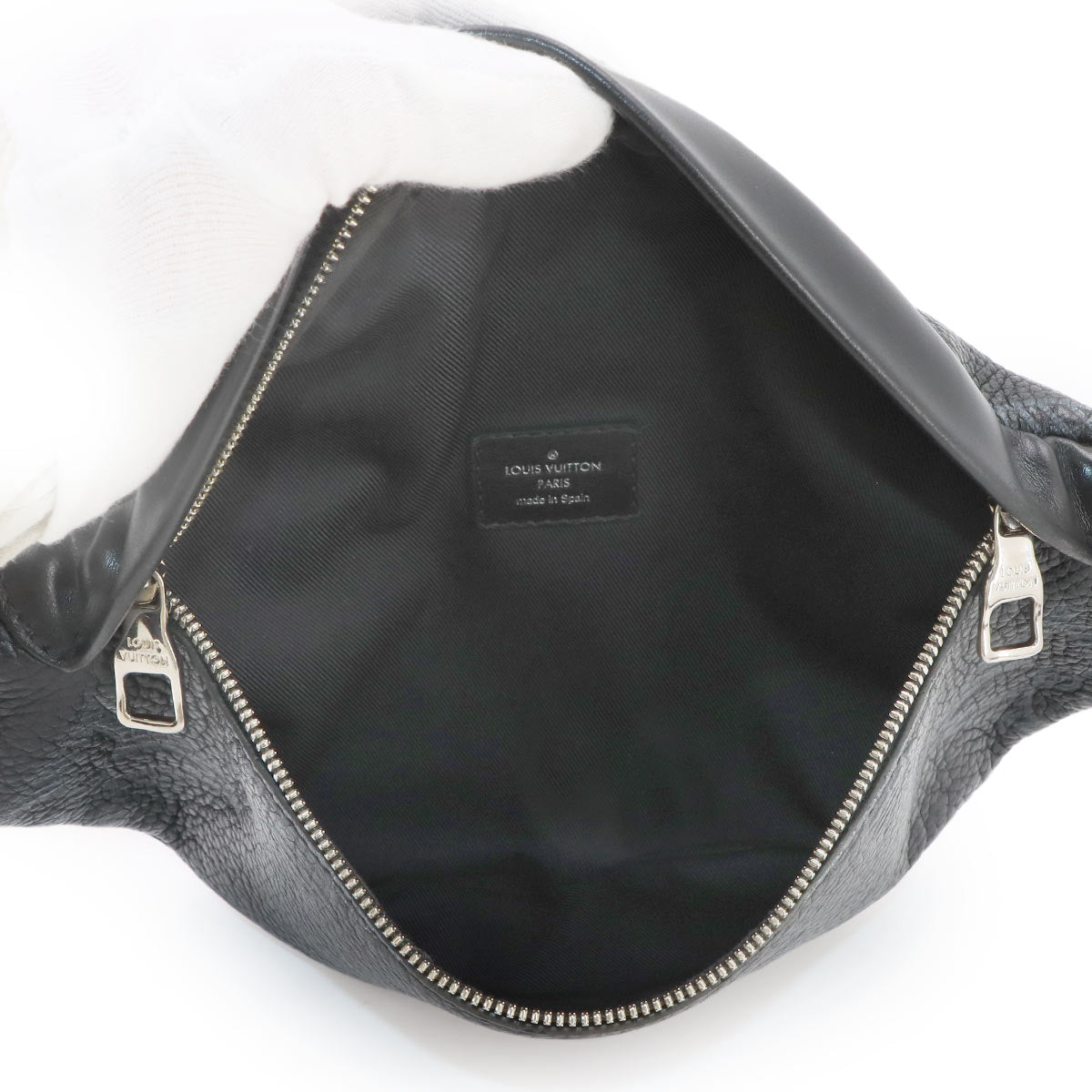 Monogram Giant Shadow Discovery BumBag Body Bag M57289