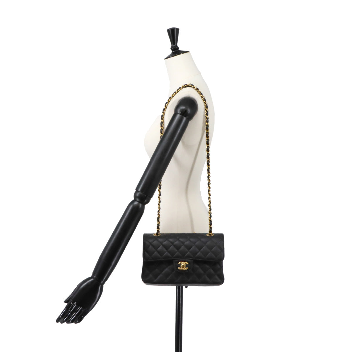 Matelasse 23 Chain Shoulder Bag Leather Black A01113