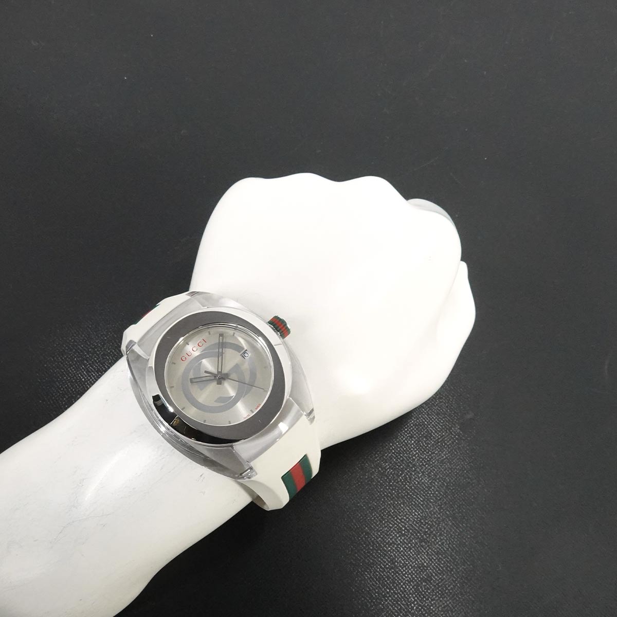 Sync YA137102A Date Quartz Silber Dial Rubber Mens Watch
