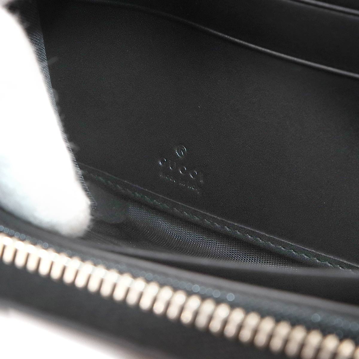 Big Logo Zipped Around Long Wallet Leather Black 421848