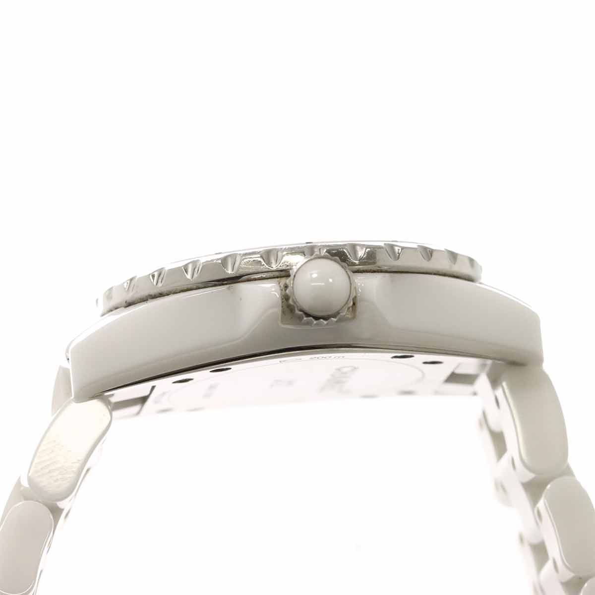 J12 H2422 33mm 8P Diamond Quartz White Shell Dial Ladies Watch
