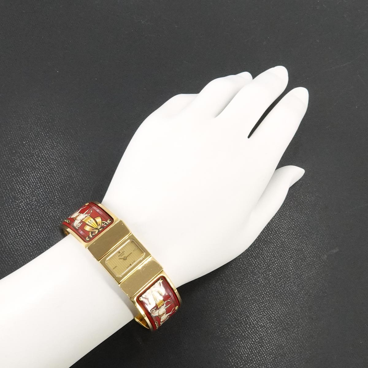 Loquet LO1.201 Quartz Gold Dial Ladies Bngle Watch