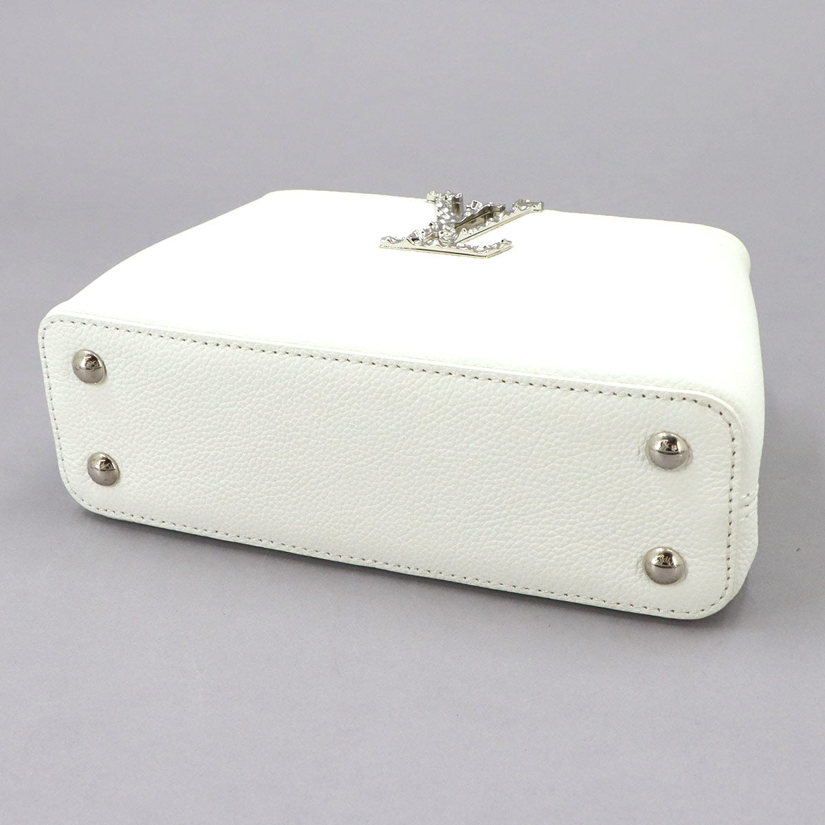 Capucines EW MM Hand Shoulder Bag Taurillon Leather
