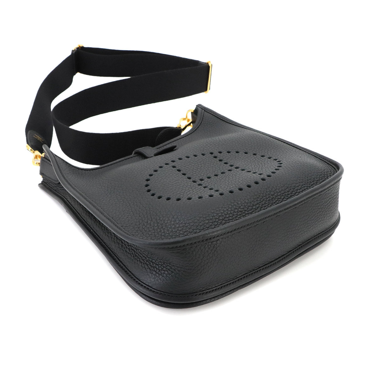 Evelyne3 23 Shoulder Bag Taurillon Clemence Black