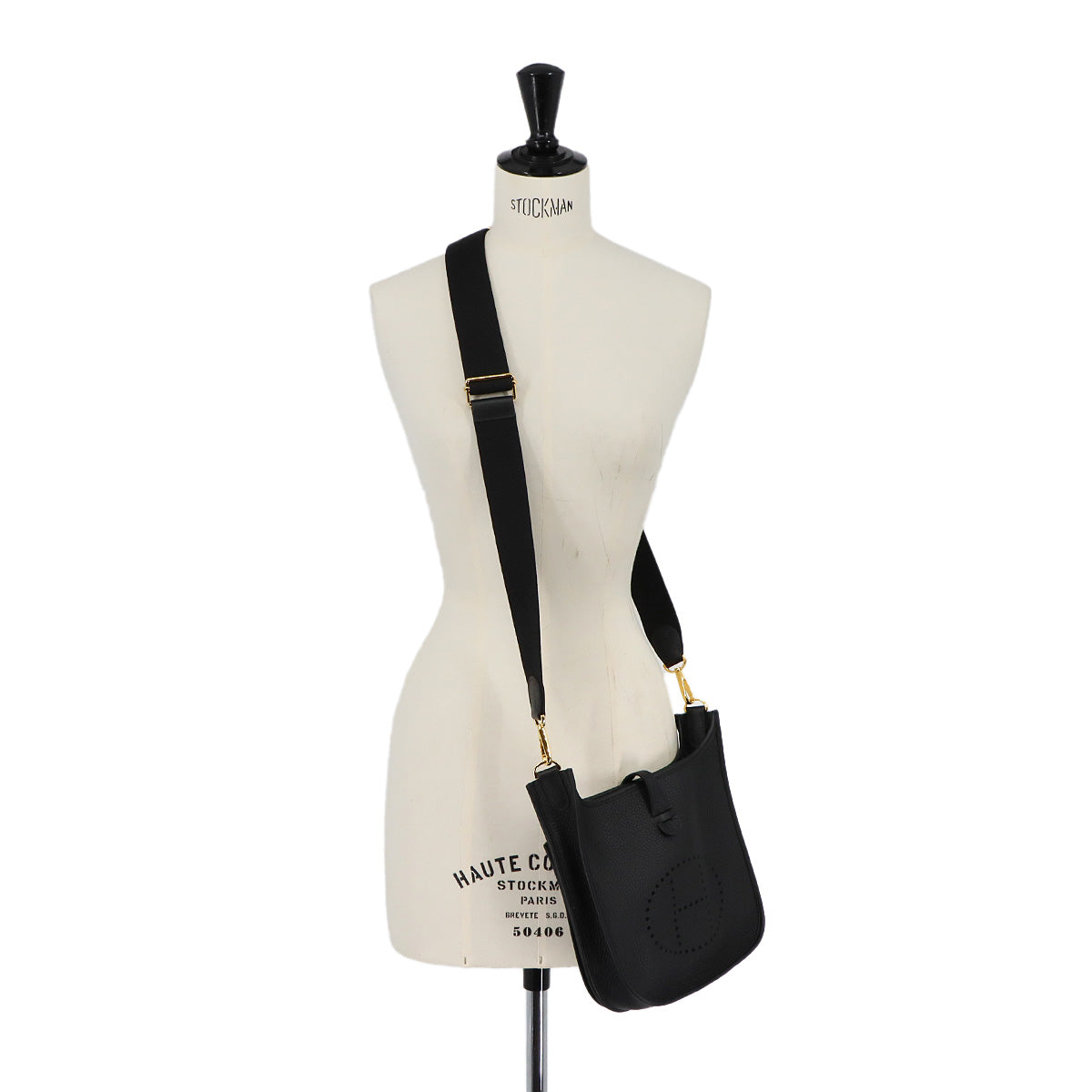 Evelyne3 23 Shoulder Bag Taurillon Clemence Black