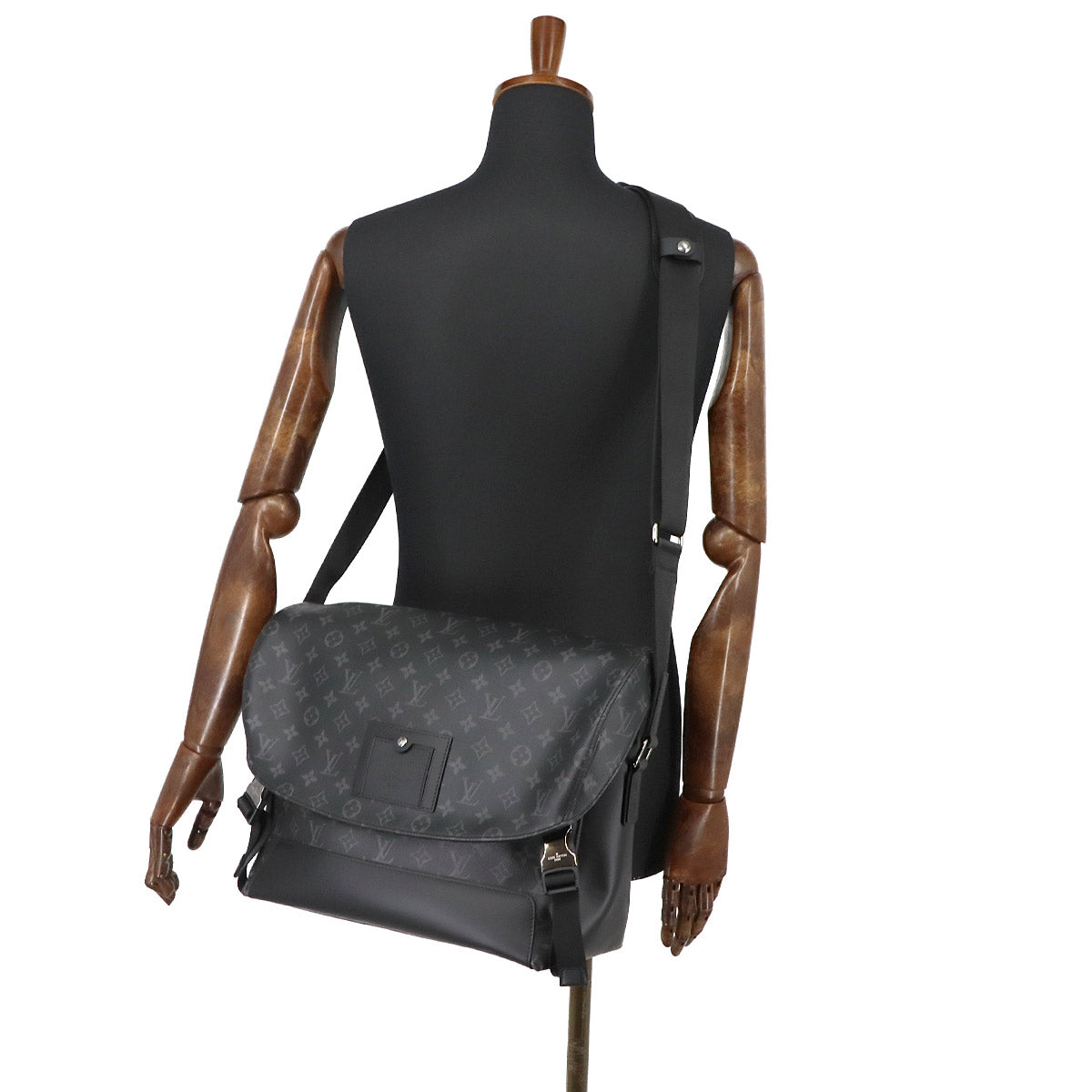 Monogram Eclipse Messenger Vowayaju MM Shoulder Bag Purse