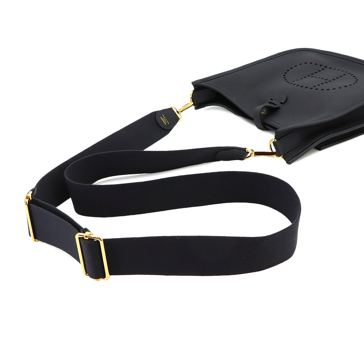 Evelyne3 23 Shoulder Bag Taurillon Clemence Black