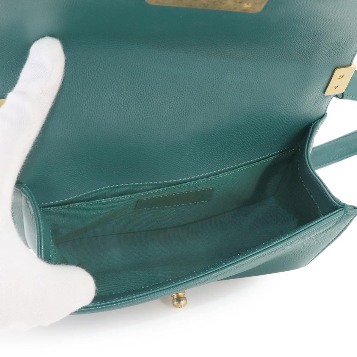 BOY CHANEL Small Chain Shoulder Bag Leather Green A67085