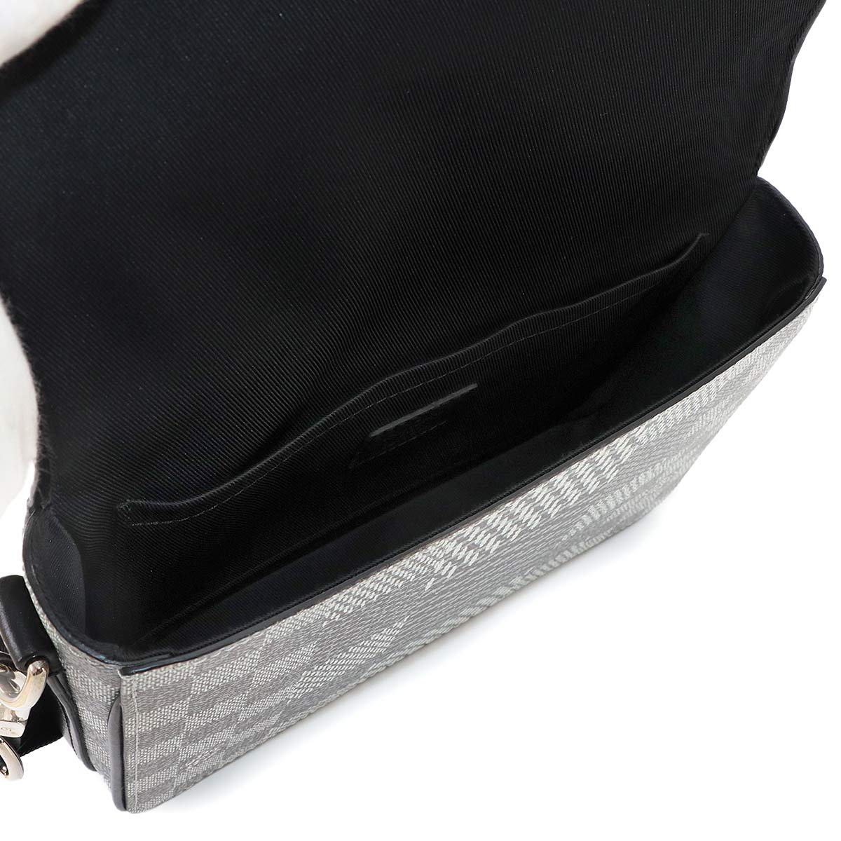 Damier Graphite 3D Studio Messenger Shoulder Bag N50014