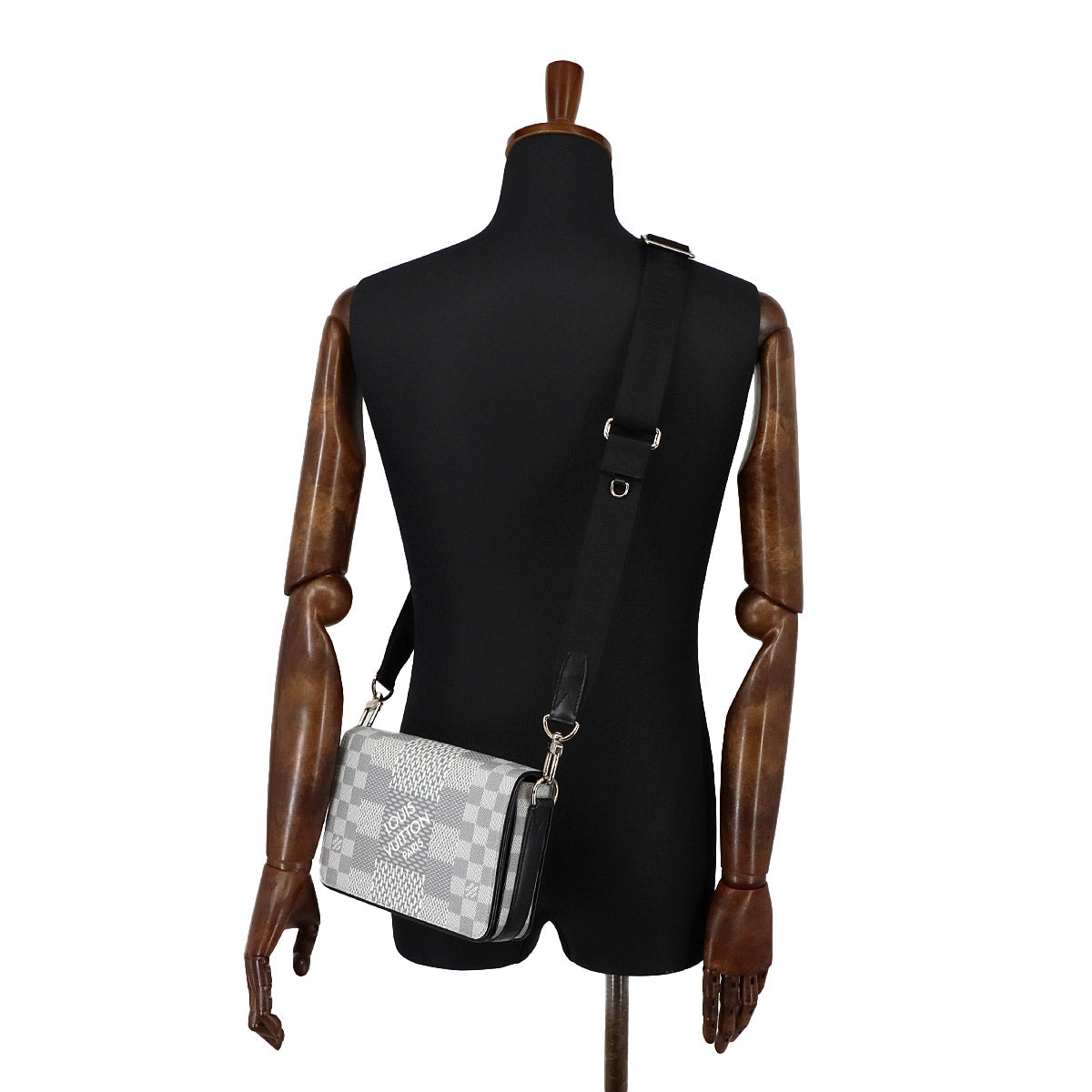 Damier Graphite 3D Studio Messenger Shoulder Bag N50014