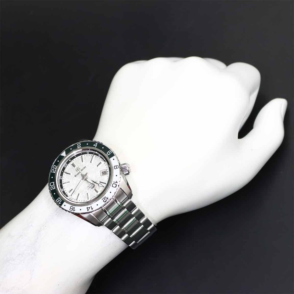 Sports Collection GMT SBGJ277 Automatic Mens Watch
