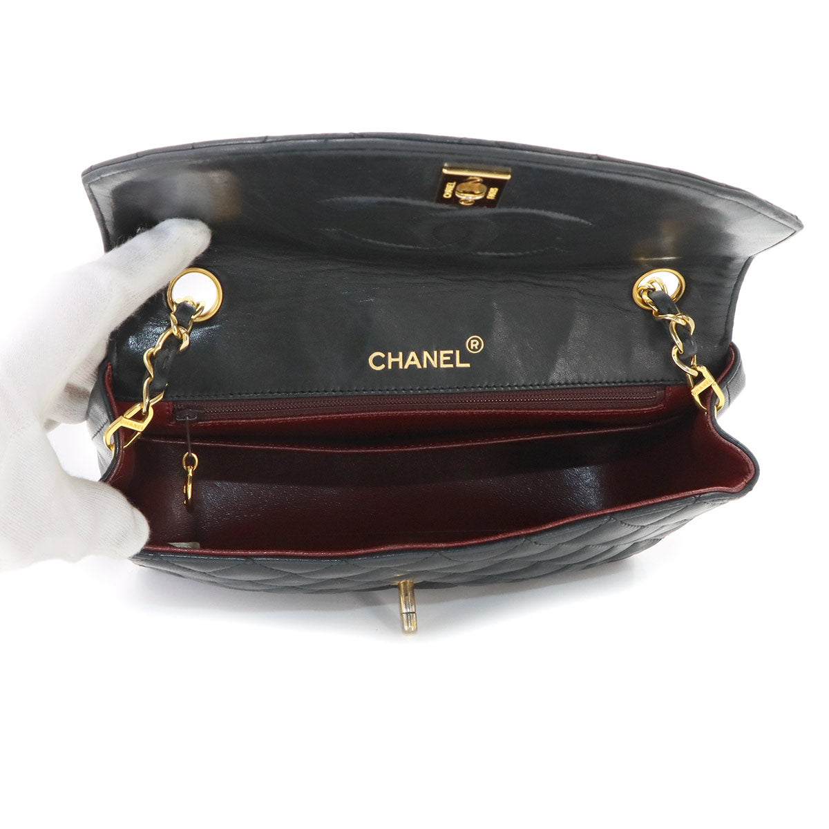 Matelasse Chain Shoulder Bag Leather Black Vintage Purse