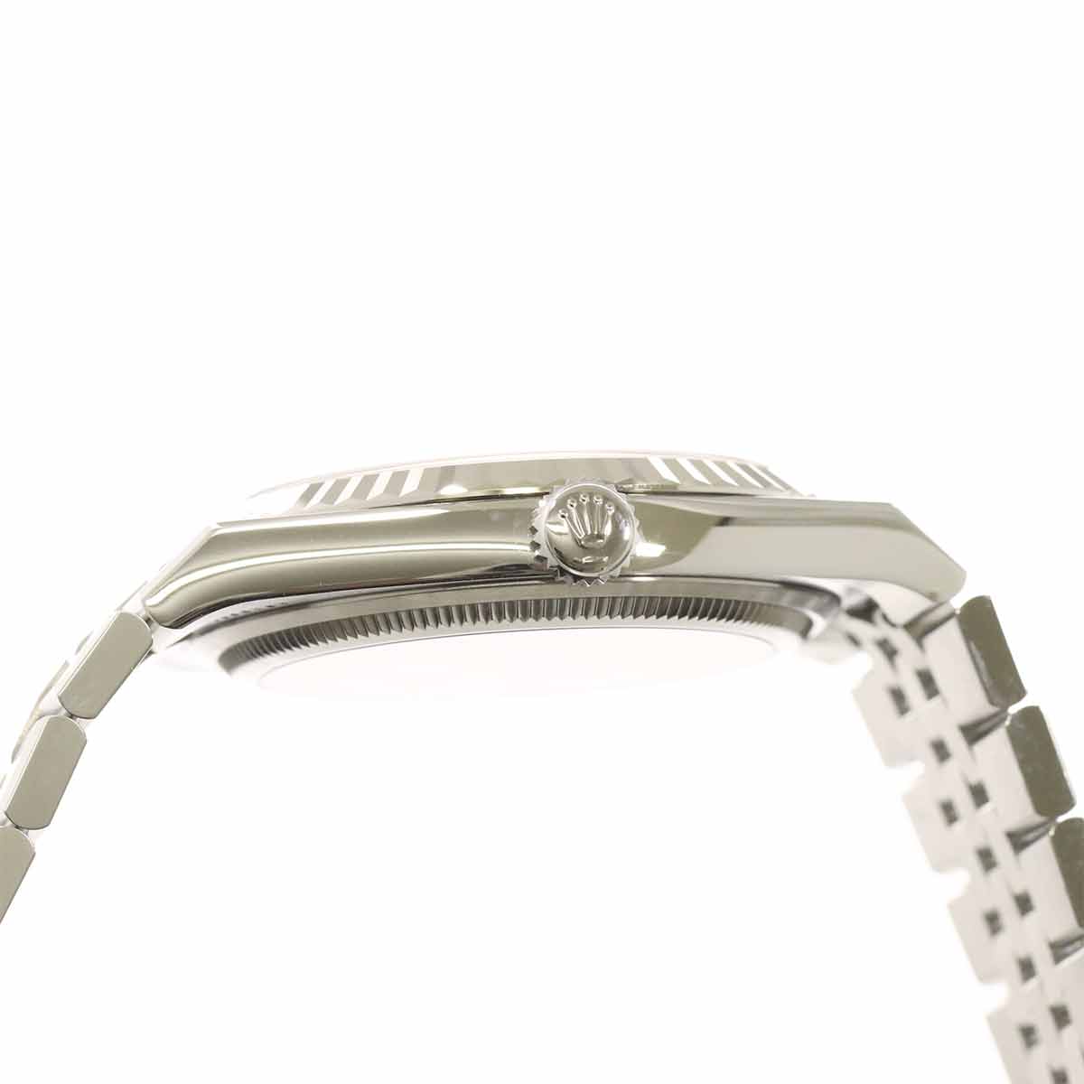 Land Dwellew 40 127334 Serial Random Automatic 750WG Mens Watch