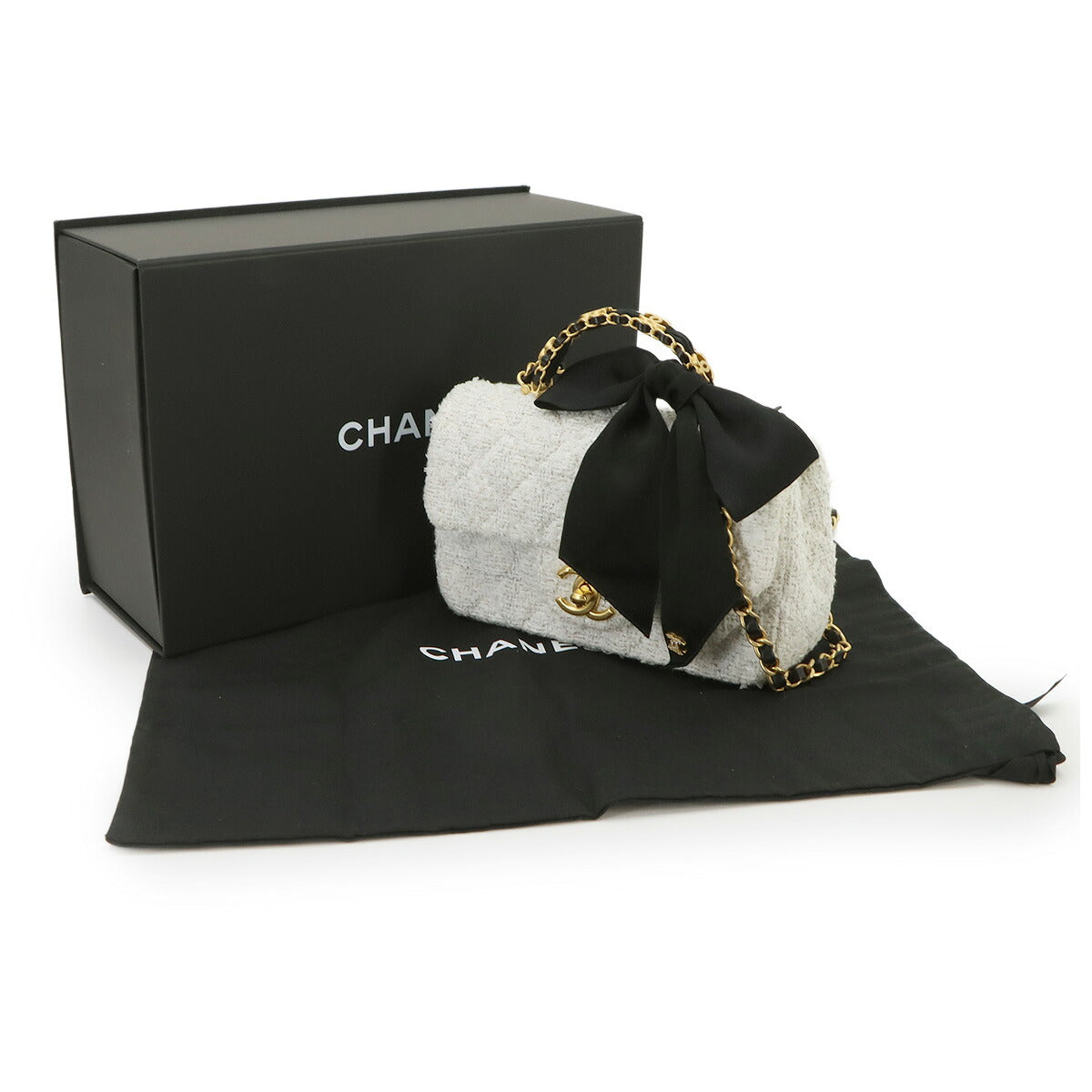 Matelasse Chain Shoulder Bag Tweed Black White