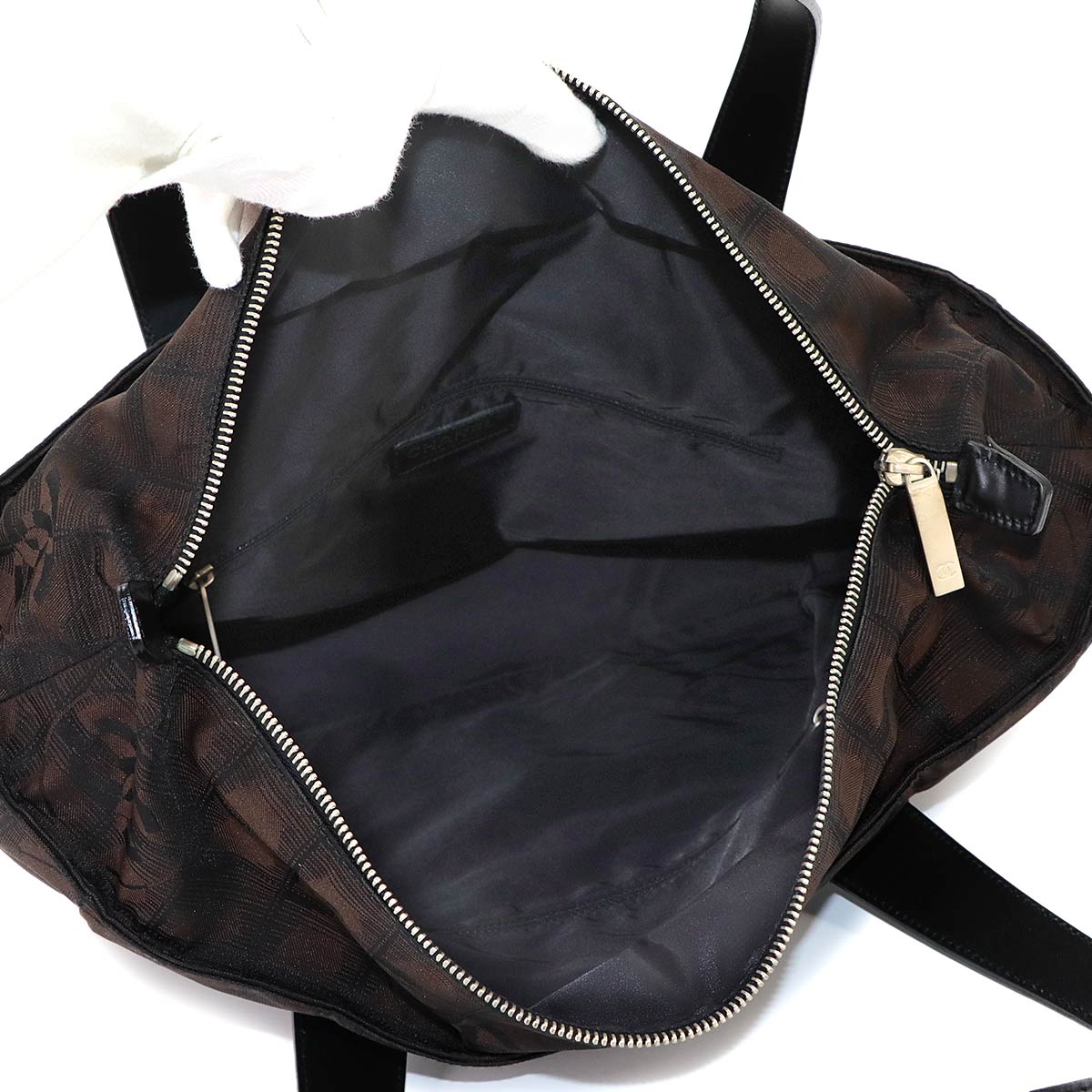 New Travel Line Tote GM Nylon Jacquard Leather Brown A15825