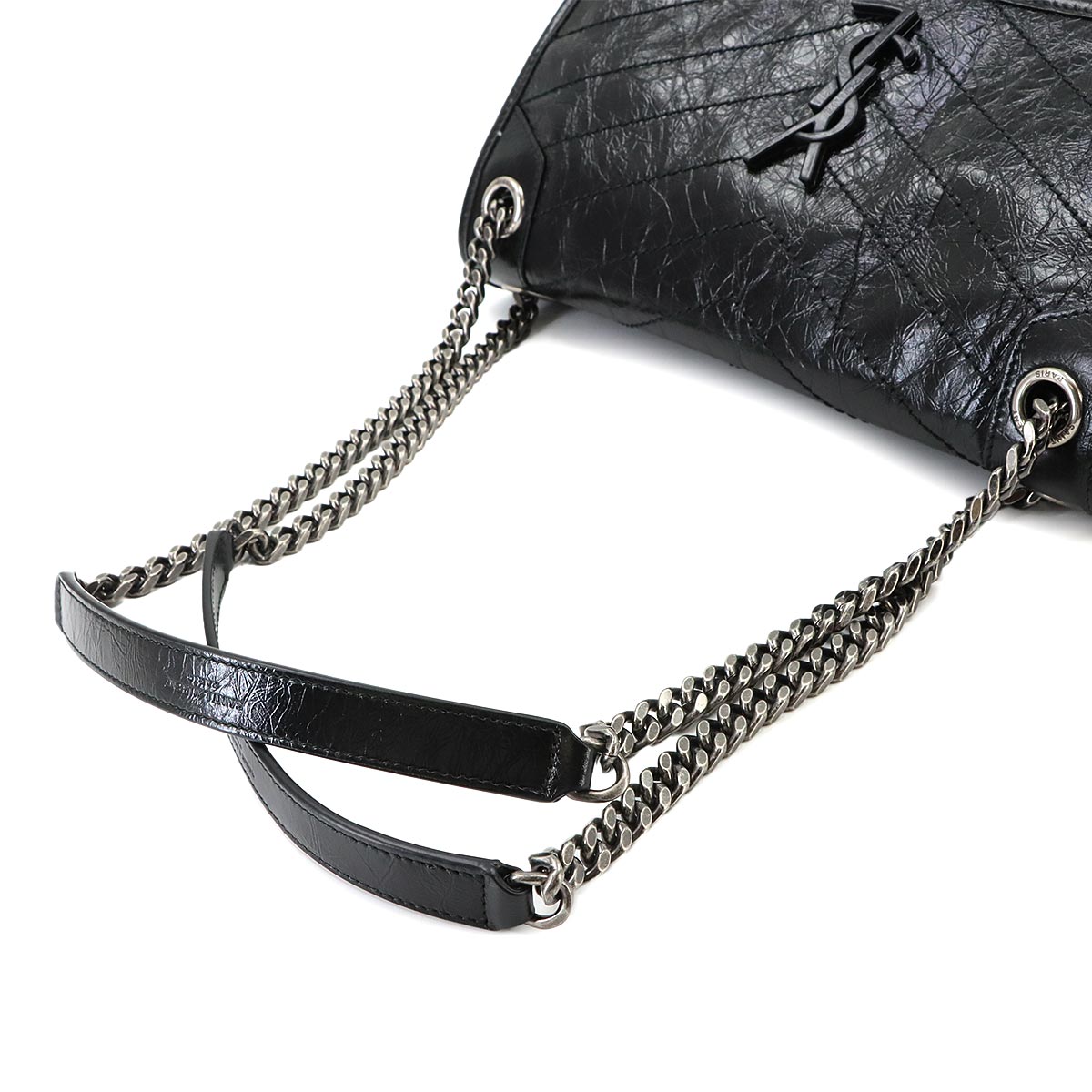 Niki Medium Chain Shoulder Bag Leather Noir 633158
