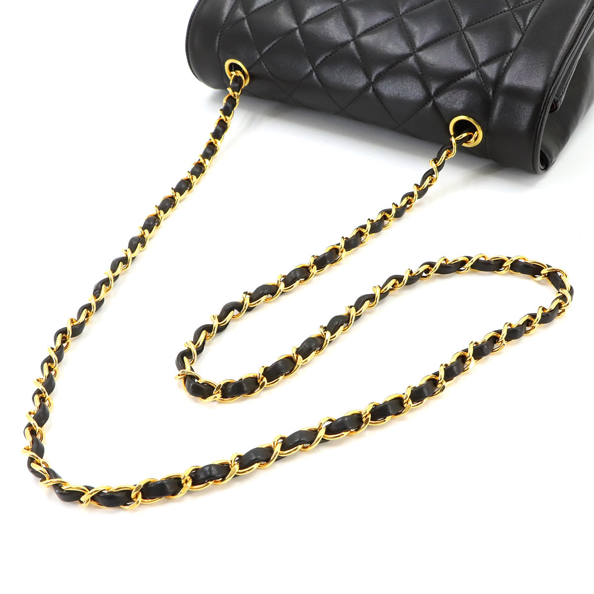Diana Matelasse 25 Chain Shoulder Bag Leather Black A01165