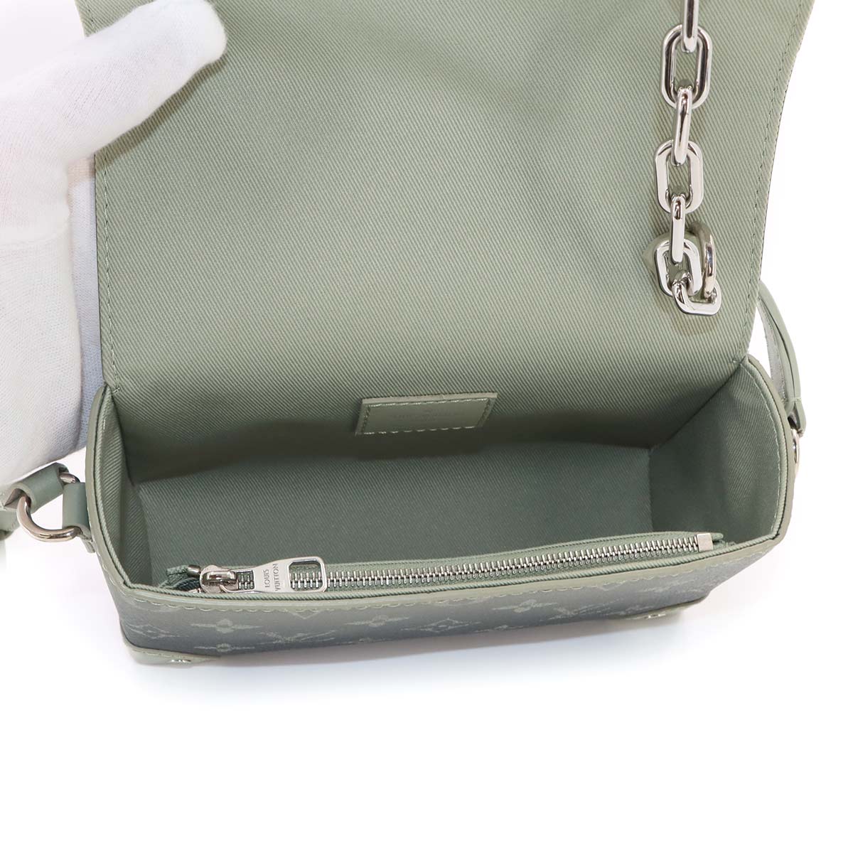 Monogram Gradient Steamer Wearable Wallet M11543 Purse