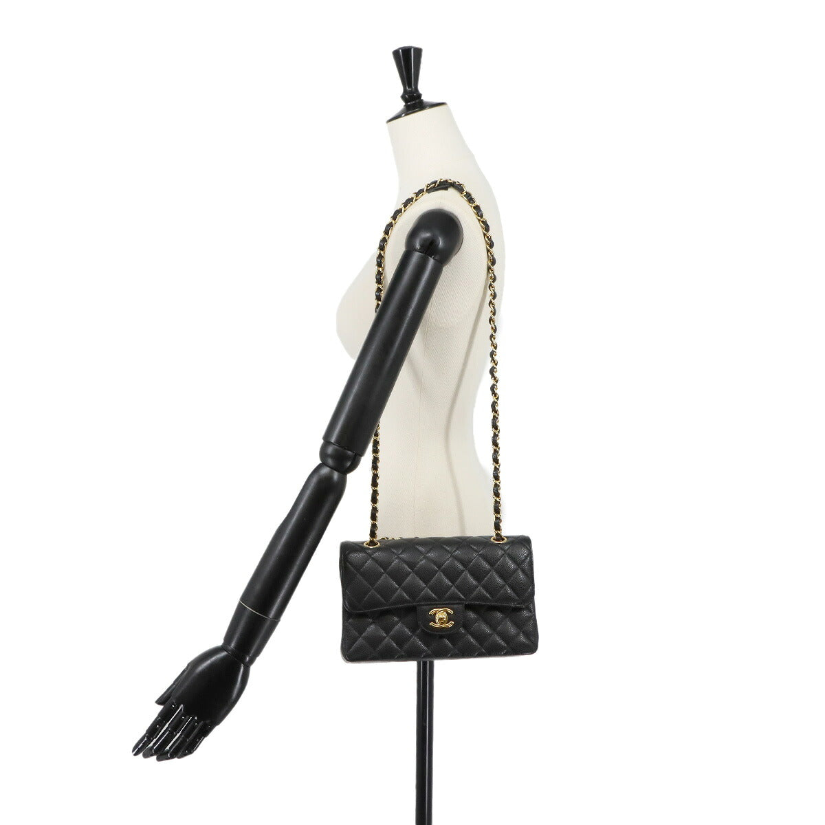 Matelasse 23 Chain Shoulder Bag Leather Black A01113